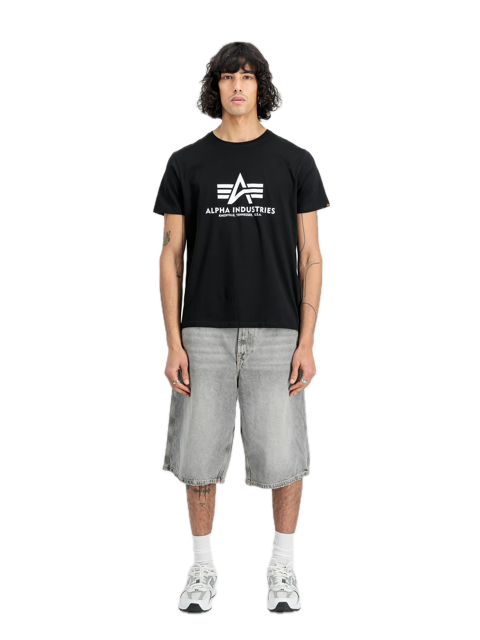 Basic T-Shirt