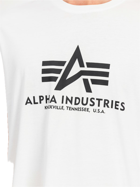 Basic T-Shirt