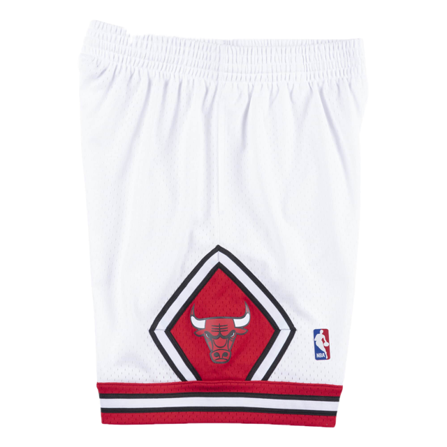 Bulls Short White