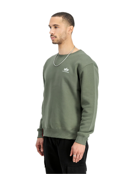 Pull basique petit logo