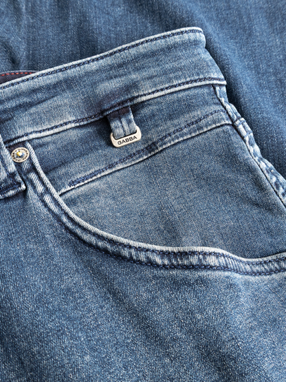 Alex Cropped Nham RS2