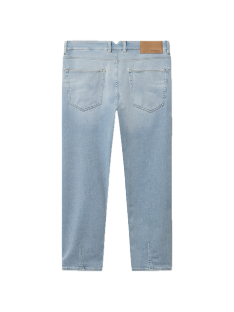 Alex Dynamic Cropped