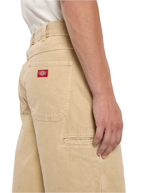 13 IN LSE Short